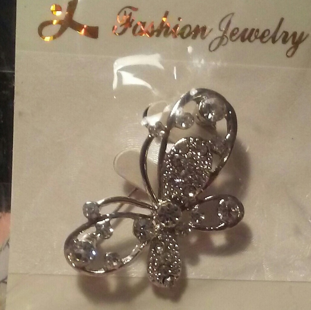 Brooch